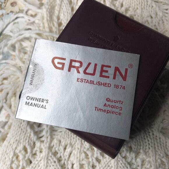 Vintage Gruen Red Original Wrist Watch Display Storage Box Case - Picture 11 of 16